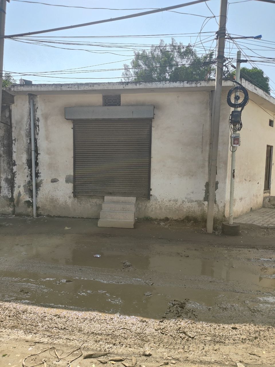 60 Gaj Corner Shop for Sale in Makkar Colony, Ludhiana